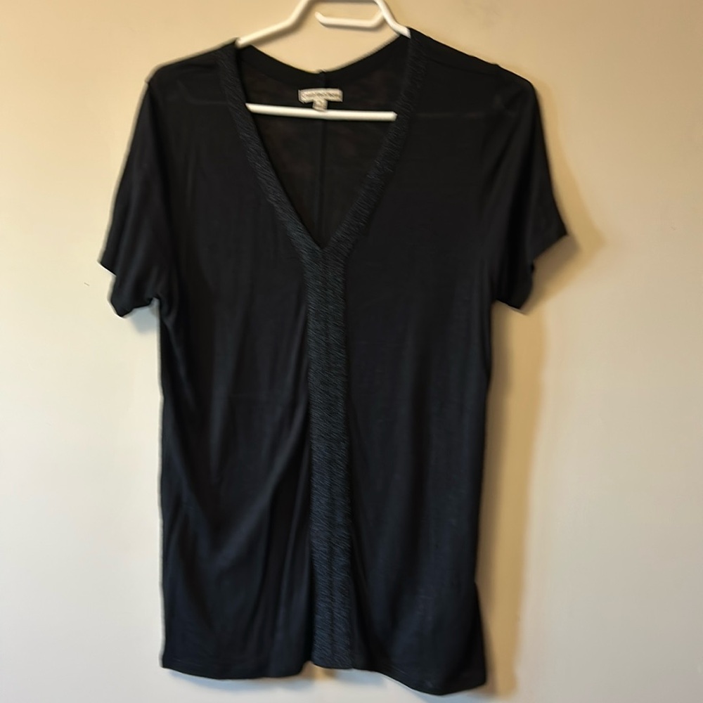 Calvin Klein Jeans black V neck tee with front trim in very good condition sizes